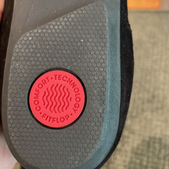 Fitflop black suede flats (sz 6) - Picture 5 of 9